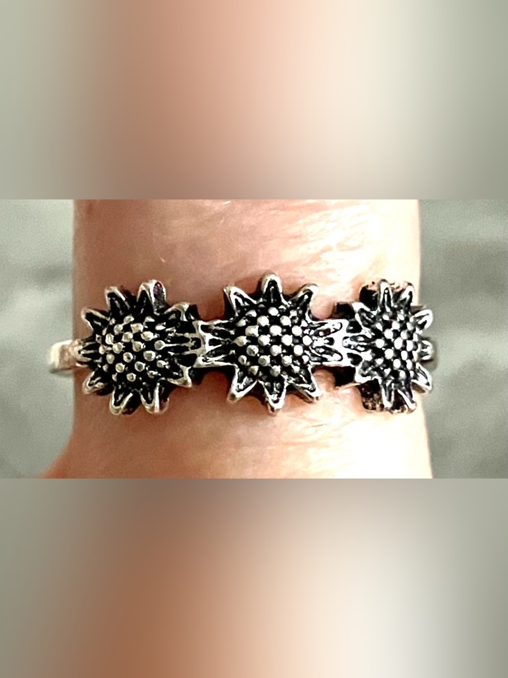 Floral Sunburst Silver Tone Bracelet Link